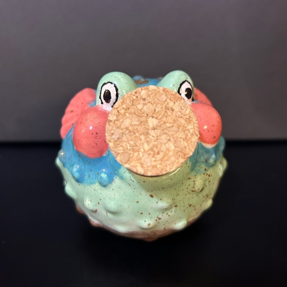 Artisan crafted Puffer Fish ceramic jar & cork lid. Hand painted & Signed NWOT